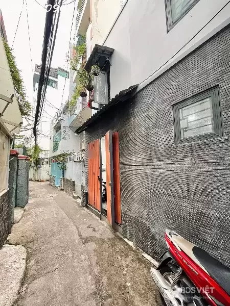 Nhà đẹp ngay Nhiêu Tứ, hẻm 3m cách 7 căn ra mặt tiền.