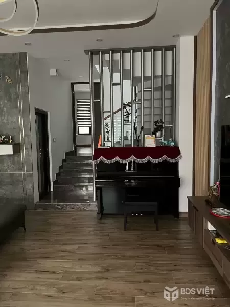 CHO THUÊ NHÀ NGUYÊN CĂN PHÙ ĐỔNG THIÊN VƯƠNG P8 ĐÀ LẠT - 5PN, HẦM ĐẬU XE, FULL NỘI THẤT