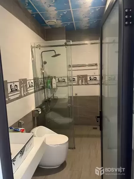 CHO THUÊ NHÀ NGUYÊN CĂN PHÙ ĐỔNG THIÊN VƯƠNG P8 ĐÀ LẠT - 5PN, HẦM ĐẬU XE, FULL NỘI THẤT