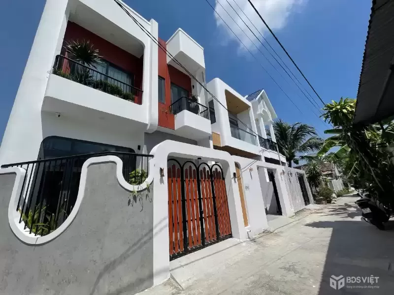 BÁN CĂN NHÀ MỚI XÂY HOÀN CÔNG FULL NỘI THẤT- TRUNG TÂM XÃ DIÊN TOÀN GIÁ CHỈ 2TY2