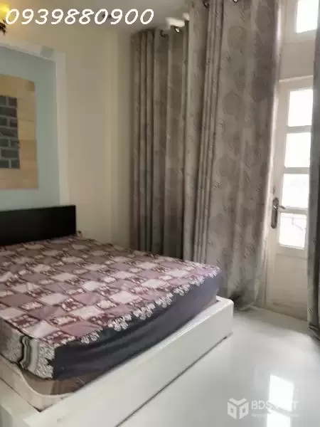 Nhà 4 tầng - 2 căn ra HXH - Trung tâm Phú Nhuận.