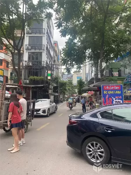 MẶT PHỐ LÔ GÓC – NGUYỄN VĂN TUYẾT– DÒNG TIỀN 2.4 TỶ/NĂM – 8 TẦNG THANG MÁY