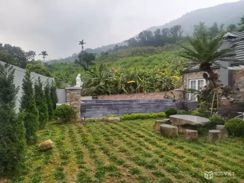 Bán biệt thự nhà vườn nghỉ dưỡng tại Phú Mãn, view suối đẹp - 516m2 - giá chỉ 8.5 tỷ