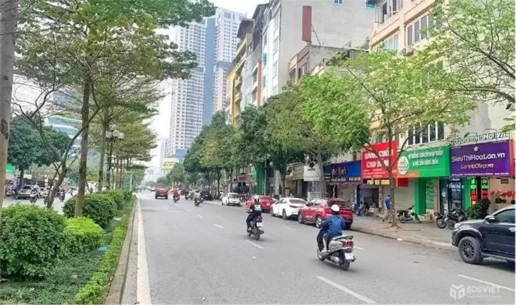 TOÀ NHÀ 10 TẦNG MẶT PHỐ GIẢNG VÕ – VĂN PHÒNG – HAI MẶT THOÁNG – KINH DOANH BẤT CHẤP