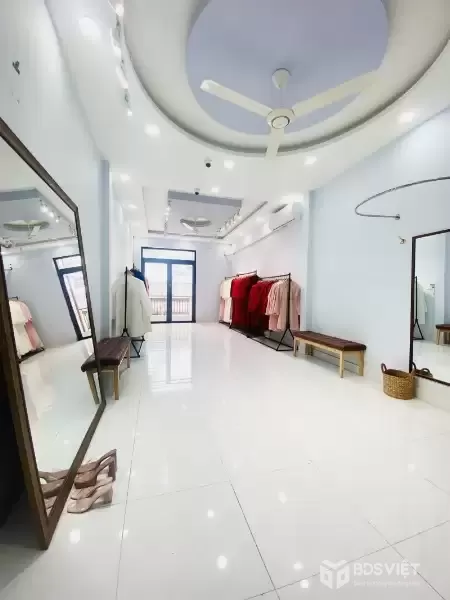 Bán nhà DT 91m2 Mặt Tiền Kinh Doanh - Đường Vườn Lài - Tân Phú