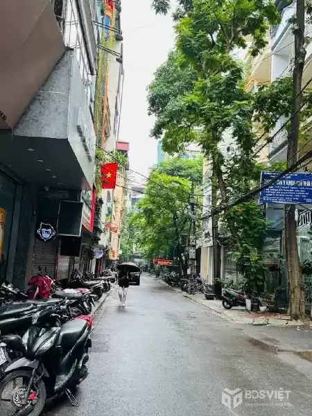 PHÂN LÔ THÁI HÀ – 7 TẦNG THANG MÁY – VỈA HÈ – DÒNG TIỀN 1.2 TỶ/NĂM