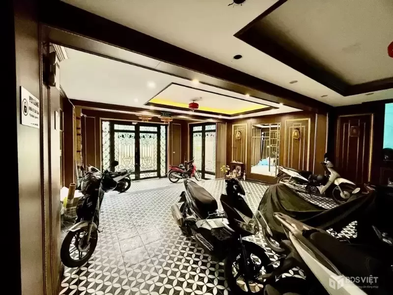 KHÁCH SẠN LÔ GÓC TRẦN DUY HƯNG – FULL NỘI THẤT – DÒNG TIỀN ỔN ĐỊNH 120TR/THÁNG