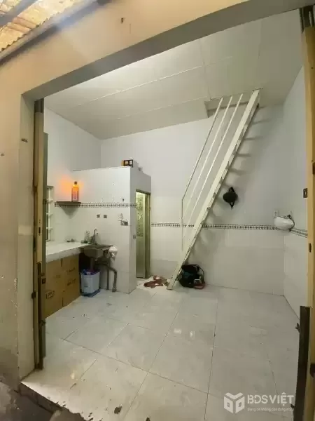 Bán nhà gần mặt tiền Hòa Bình, P5, Quận 11 – 3 tầng, chỉ hơn 1 tỷ, sổ riêng.