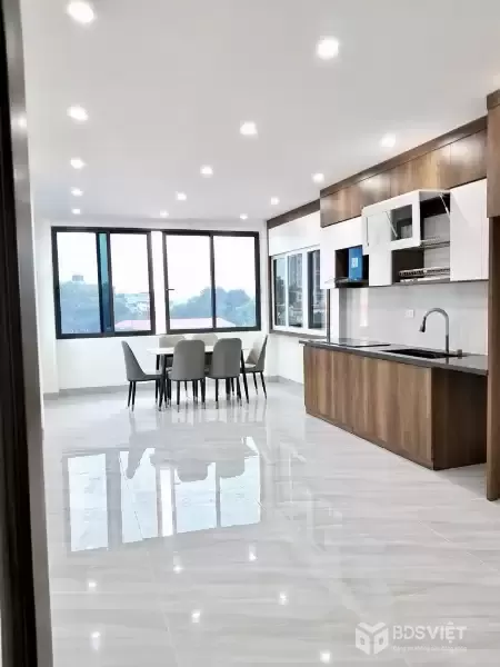 PHÂN LÔ TRẦN QUỐC HOÀN CẦU GIẤY - THANG MÁY - KINH DOANH – CHỈ 25 TỶ