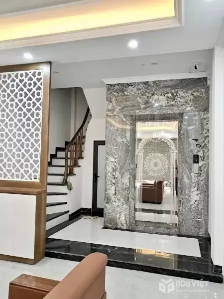 PHÂN LÔ TRẦN QUỐC HOÀN CẦU GIẤY - THANG MÁY - KINH DOANH – CHỈ 25 TỶ