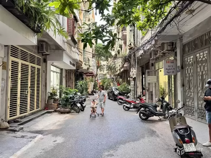 HOÀNG CẦU ĐỐNG ĐA – PHÂN LÔ – Ô TÔ TRÁNH – KINH DOANH ĐA DẠNG