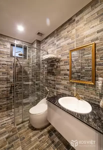 CHO THUÊ KHÁCH SẠN FULL NỘI THẤT ĐƯỜNG PHÙ ĐỔNG THIÊN VƯƠNG PHƯỜNG 8 giá 70tr