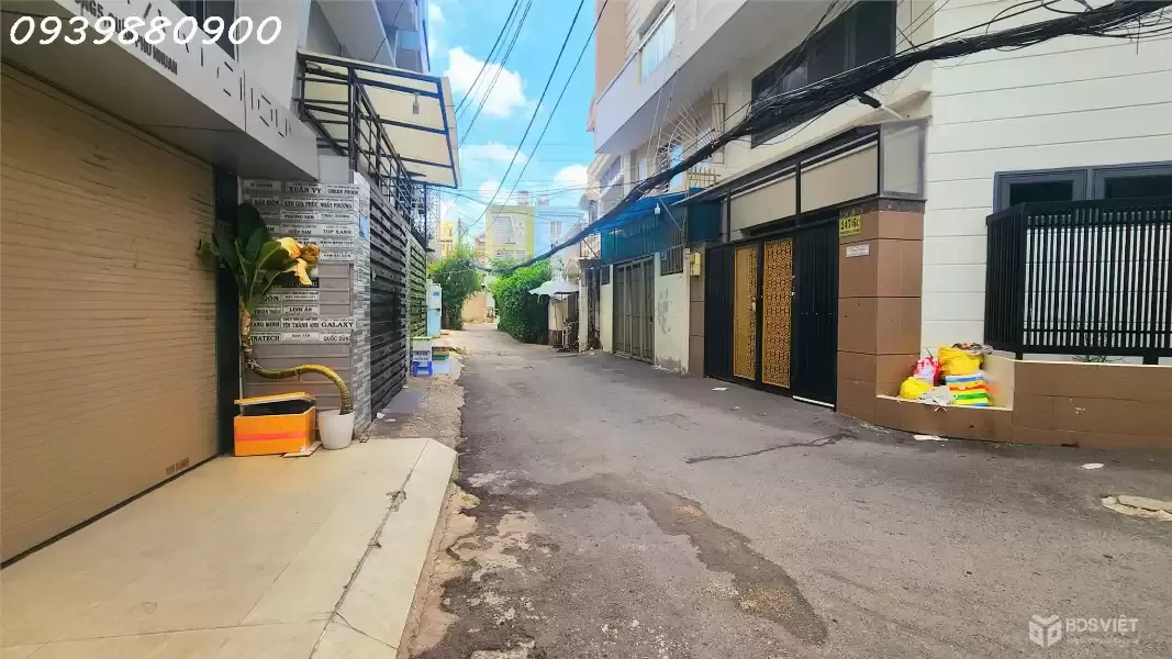 Hoàng Hoa Thám, 7 phòng lớn - 60tr/tháng