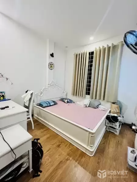 HỒ TÂY 40M NGÕ Ô TÔ VF3 ĐỖ CỬA 10M RA PHỐ 50M RA HỒ GIÁ 8 TỶ 9