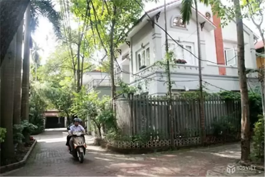 BIỆT THỰ LÔ GÓC – TRONG LÀNG KIẾN TRÚC PHONG CẢNH – VÕNG THỊ – TÂY HỒ