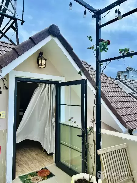 SANG NHƯỢNG VILLA TÂM HUYẾT NGUYỄN ĐÌNH CHIỂU, ĐÀ LẠT - 5PN, SÂN VƯỜN BBQ, HẺM Ô TÔ