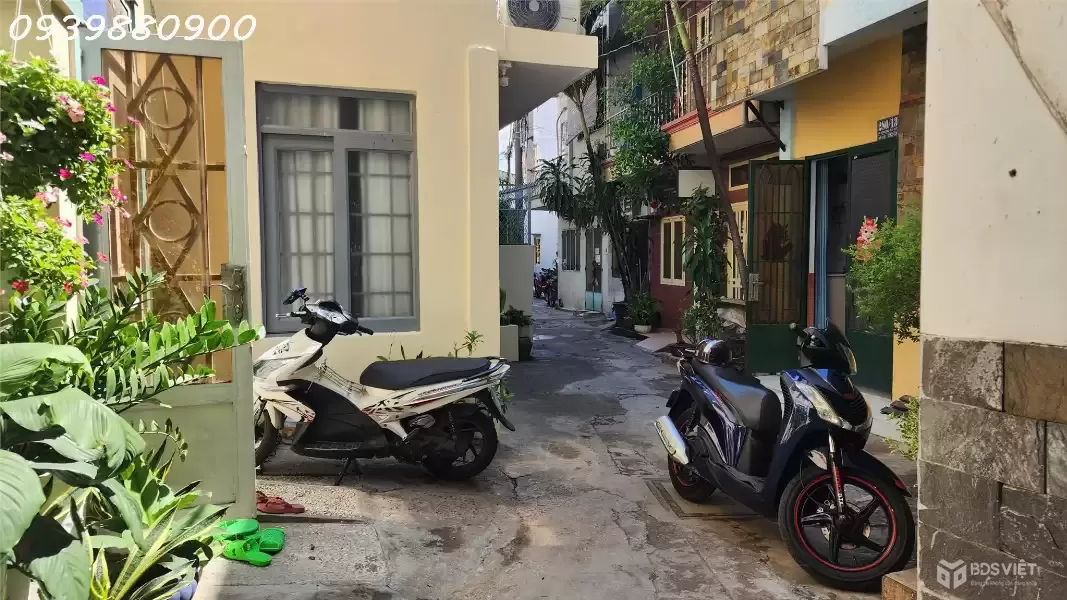 Nơ Trang Long - 4 tầng - 59m2 - 5,5 Tỷ.