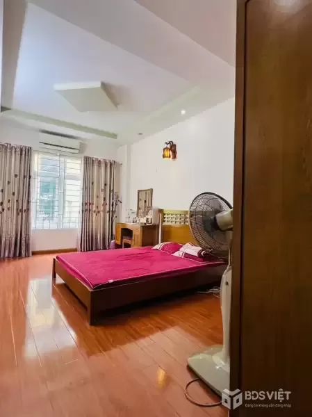 HIẾM! NHÀ 2 MẶT NGÕ THÔNG – PHÂN LÔ QUÂN ĐỘI – GARA Ô TÔ – NGAY HOÀNG QUỐC VIỆT – 15 TỶ