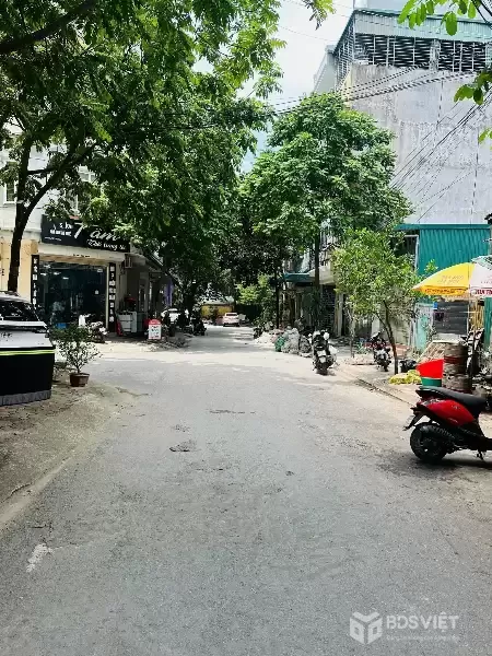PHÂN LÔ – VỈA HÈ – THANG MÁY – Ở NGAY – KINH DOANH ĐỈNH – PHÚ DIỄN 40M² – 6 TẦNG – 13.9 TỶ