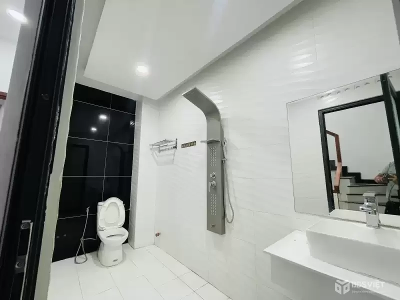 BÁN NHÀ SIÊU PHẨM LINH ĐÔNG. THỦ ĐỨC - KHU PHÂN LÔ - CHỈ 6 TỶ 7