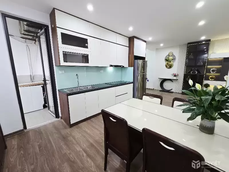 Bán căn chung cư 102m2, 3 ngủ tại Trần Bình - Tầng đẹp - Lô góc, view thoáng - Hơn 6 Tỷ