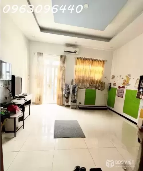 Bán nhà 90m² Huỳnh Tấn Phát Nhà Bè, sổ riêng, giá tốt chỉ 5.5 tỷ