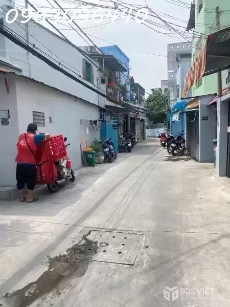 Bán Gấp Nhà Trong Ngõ Đường Số 7 Quận 7: 3 Tầng, 11 Phòng Ngủ, Diện Tích 76m2, Sổ Đỏ, Giá Chỉ 6.7 Tỷ!