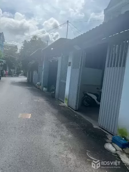 BÁN NHÀ ĐÔNG HÒA DĨ AN – HẺM XE HƠI – 5 PHÒNG NGỦ – CHỈ 100M RA QUỐC LỘ 1K-7-4.7TY