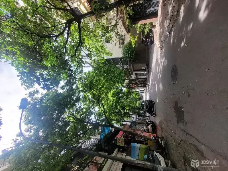 BÁN NHÀ LIỀN KỀ KĐT VĂN QUÁN, OTO ĐỖ CỬA, 23.X TỶ