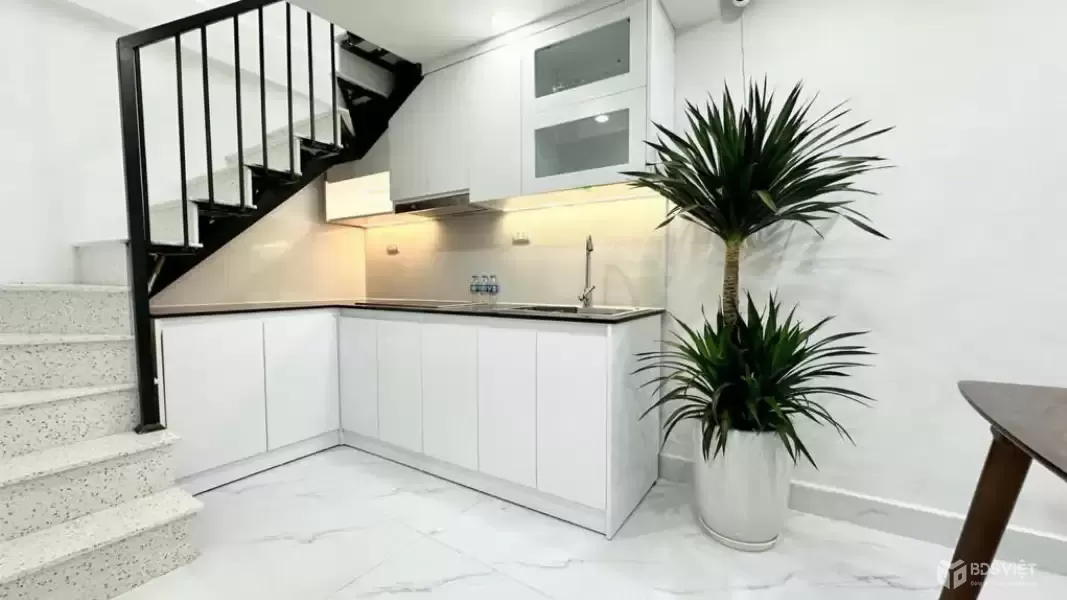ĐỘI CẤN BA ĐÌNH GẦN PHỐ 2 MẶT NGÕ THOÁNG TRƯỚC SAU 4 TỶ 950