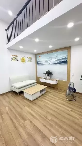 ĐỘI CẤN BA ĐÌNH GẦN PHỐ 2 MẶT NGÕ THOÁNG TRƯỚC SAU 4 TỶ 950