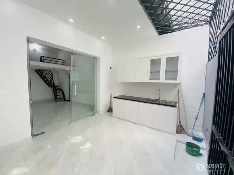 ĐỘI CẤN BA ĐÌNH 36M GẦN PHỐ NHÀ Ở NGAY GIÁ 5 TỶ 500