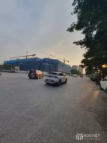 Bán đất Phú Thượng - Gần đường 40m Ciputra - 66m2 mt 5m3, sdcc - Ô tô 7 chỗ vào - 14 tỷ