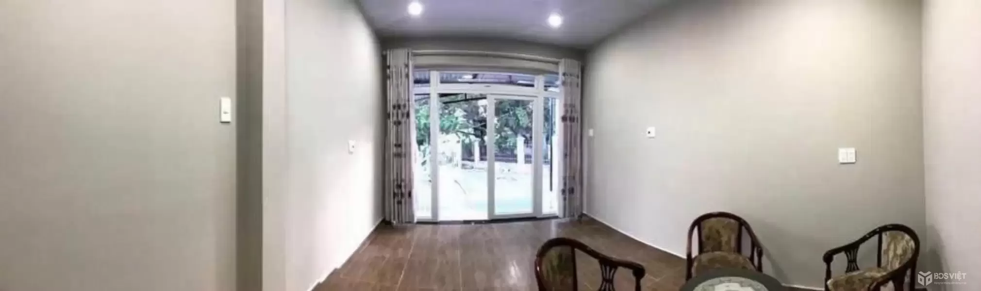 CHO THUÊ NHÀ NGUYÊN CĂN ĐÀ LẠT MẶT TIỀN ĐƯỜNG LÝ NAM ĐẾ P8 ĐÀ LẠT