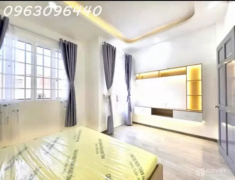*

NHÀ HẺM HUỲNH TẤN PHÁT, Q7: 40M2, 4 TẦNG, 4PN, SỔ ĐỎ, GIÁ TỐT 4.9 TỶ