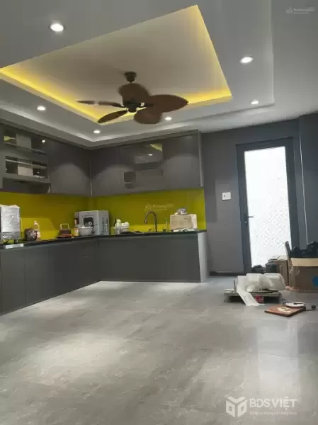 Bán nhà gần Nguyễn Thái Sơn, DT (10 x 12), Đường 24 m, Quận 12, hơn 10 tỷ.