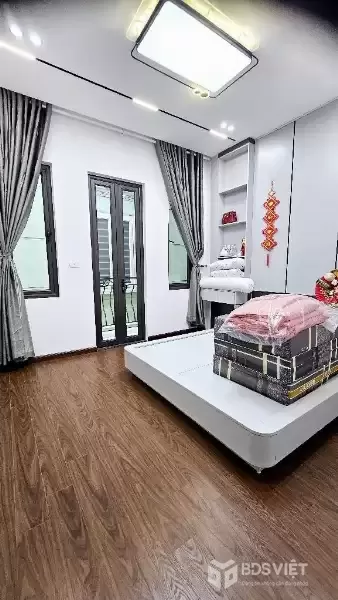 XUÂN THỦY CẦU GIẤY NHÀ ĐẸP-Ô TÔ 20M THOÁNG TRƯỚC SAU 10 TỶ 600