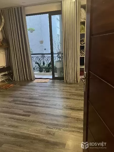 BÁN NHÀ ĐẸP NGÕ 59 PHỐ QUAN HOA – 61M2  – SÂN RỘNG – Ở NGAY – GIÁ CHỈ 15 TỶ