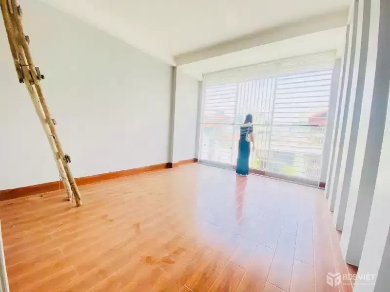 PHÁO ĐÀI LÁNG - Ô TÔ TRÁNH - VỈA HÈ KINH DOANH - 45M² x 7 TẦNG  –  GIÁ 20 TỶ