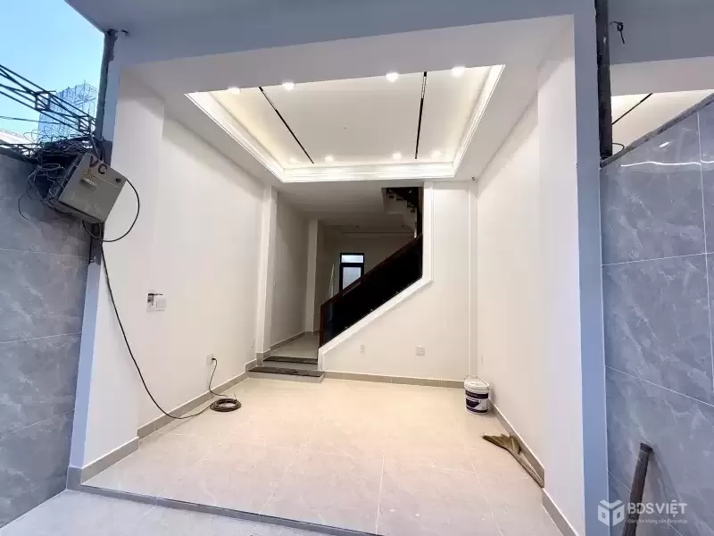 BÁN NHÀ KHU VIP LỘC VỪNG- NHÀ MỚI HXH - QUỐC LỘ 13 - TP. THỦ ĐỨC - GIÁ 8.6 TỶ