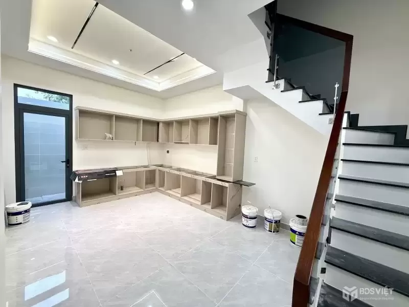 BÁN NHÀ KHU VIP LỘC VỪNG- NHÀ MỚI HXH - QUỐC LỘ 13 - TP. THỦ ĐỨC - GIÁ 8.6 TỶ