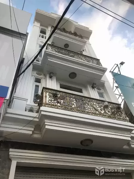 Bán nhà đẹp 4 tầng mặt tiền Lê Hồng Phong, Phước Long, Nha Trang giá chỉ 9,1 tỉ
