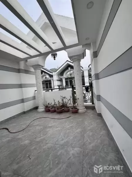 Cần bán nhà Nguyễn Oanh, Gò Vấp, hẻm 8m, DT (4,2 x 16,5), 4 tầng, hơn 6 tỷ