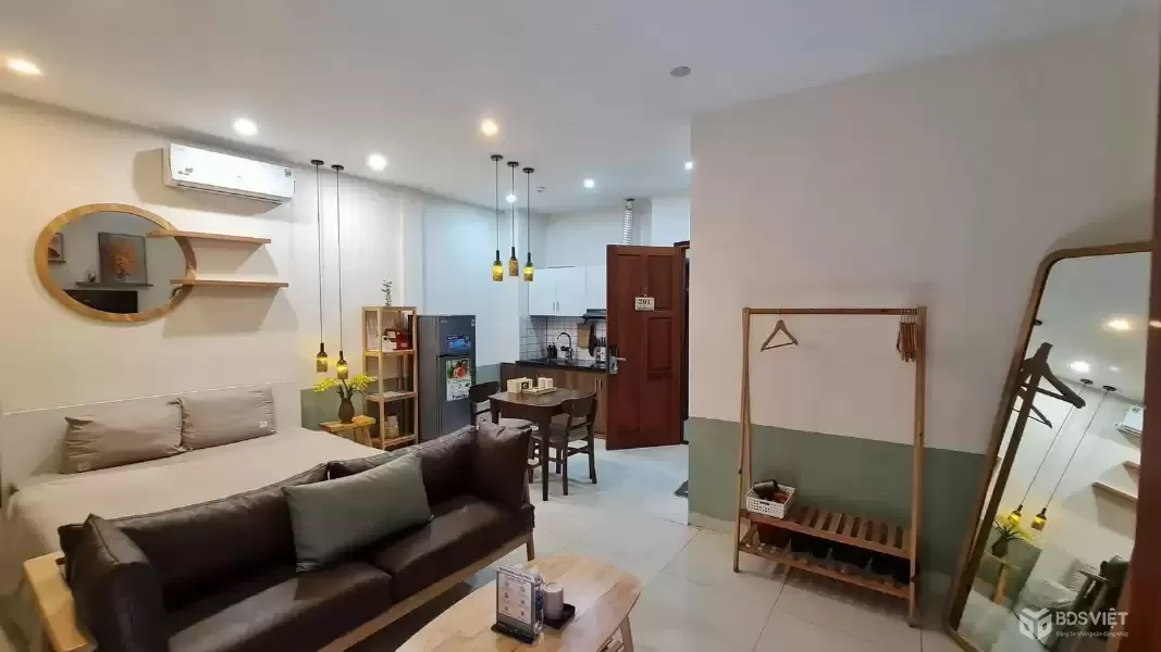 Ô tô đỗ cửa Hồ tùng Mậu Cầu Giấy S64m giá10 tỷ