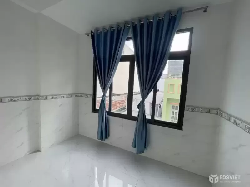Bán Nhà Bùi Văn Ba, Quận 7, 4 Tầng 7 Phòng, Sổ Đỏ Giá Hời Chỉ 5.5 Tỷ