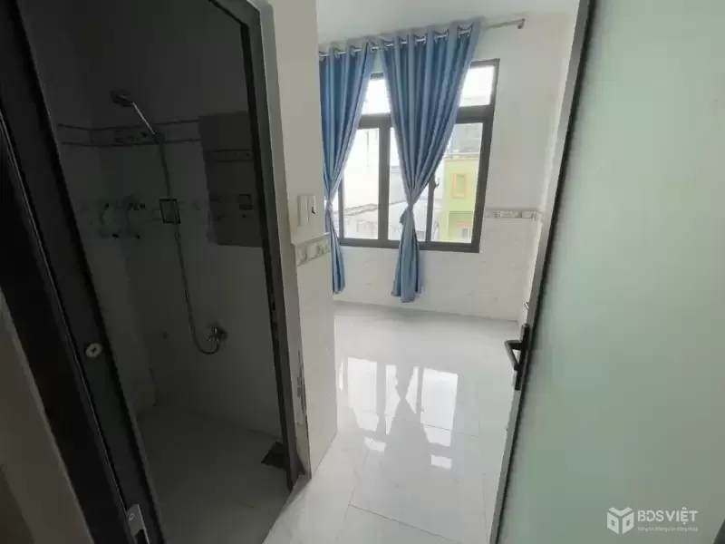 Bán Nhà Bùi Văn Ba, Quận 7, 4 Tầng 7 Phòng, Sổ Đỏ Giá Hời Chỉ 5.5 Tỷ