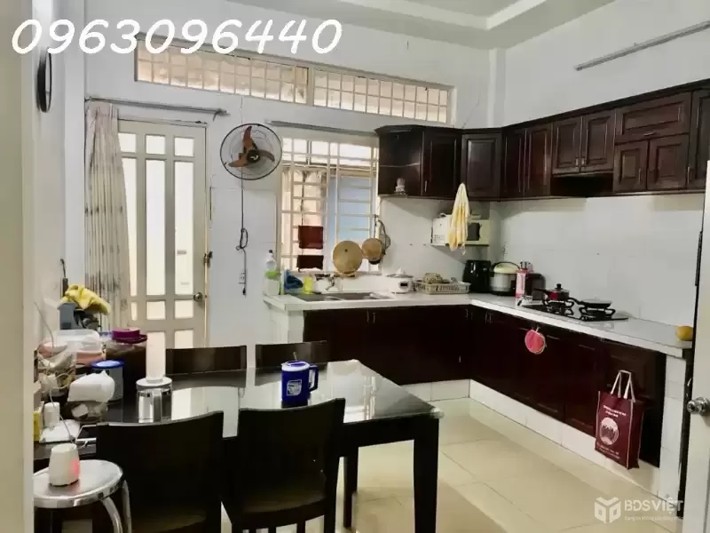 Bán nhà 2 mặt tiền giá rẽ 6ty1 hẻm thông thoáng, đang cho thuê 12 triệu/tháng