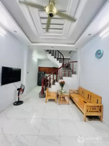 NGÕ 68 CẦU GIẤY PHÂN LÔ-GẦN HỒ-THOÁNG NHÀ ĐẸP 32M GIÁ 6 TỶ 950