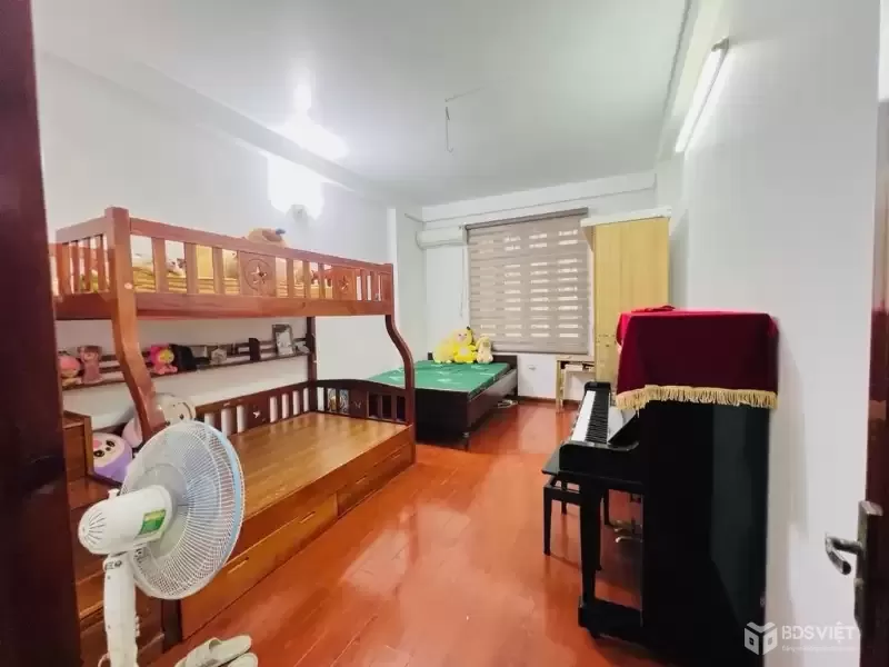 NGÕ 68 CẦU GIẤY PHÂN LÔ-GẦN HỒ-THOÁNG NHÀ ĐẸP 32M GIÁ 6 TỶ 950