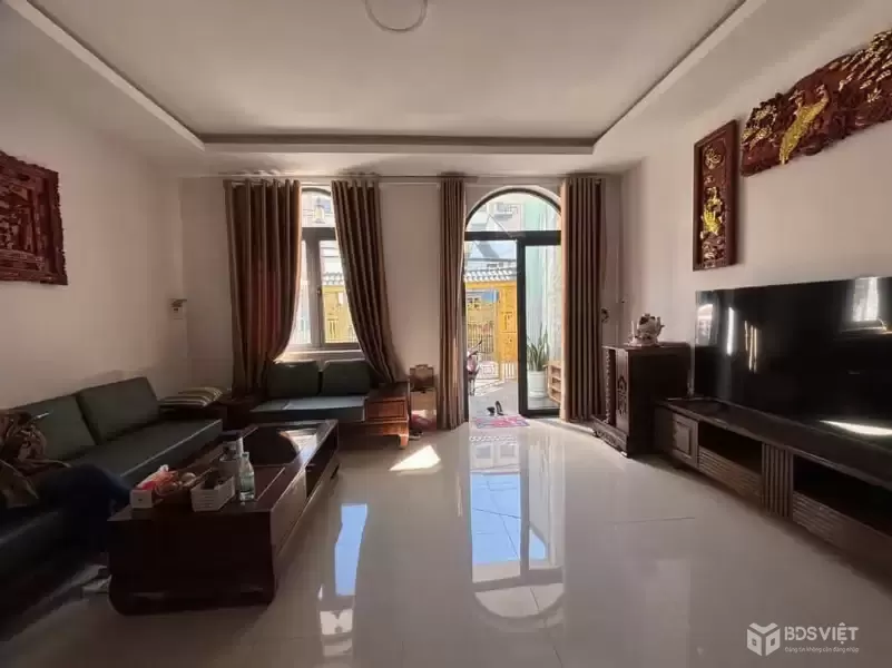 CHO THUÊ VILLA FULL NỘI THẤT 4 PHÒNG NGỦ CAO THẮNG TP ĐÀ LẠT 15TR/THÁNG